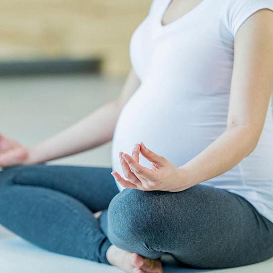 Йога при беременности: о чем нужно знать